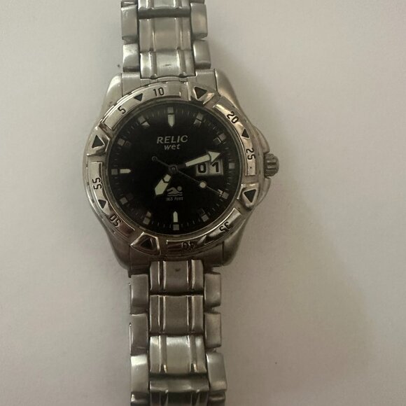 Relic Wet Mens Watch Water Resistant - Picture 1 of 3